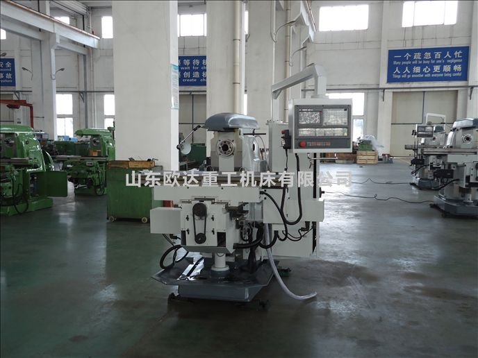  XK6032/6040数控卧式铣床 